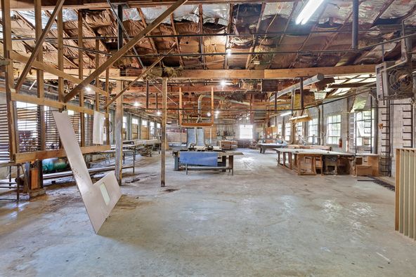 Dodds Ave Warehouse-3 phase: 3709 Dodds Ave, Chattanooga, TN 37407